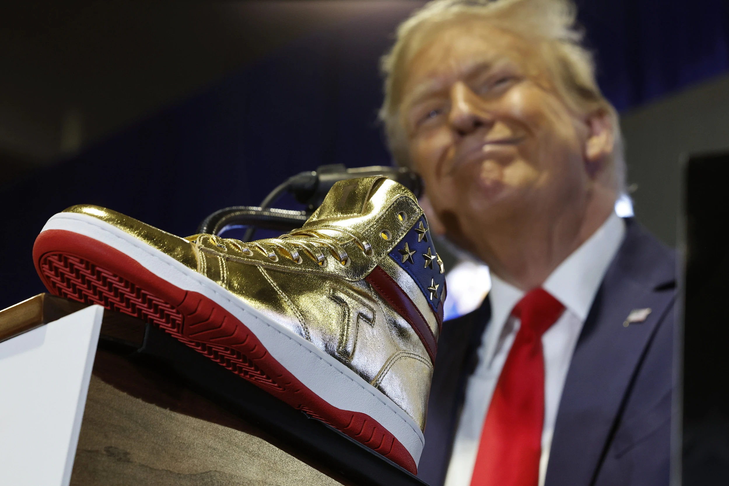 Trump Sneakers Luxury Footwear : Complete Guide